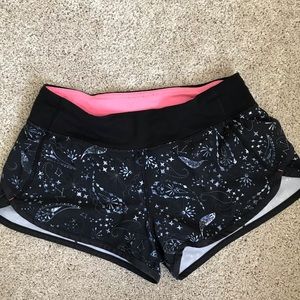 Ivivva pattern speedy shorts